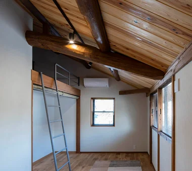 Renovation of a Traditional Farmhouse with a Large Double-Height Space | Kitamachi House｜Homes for Antique Enthusiasts｜Room Tour｜Custom-built house
