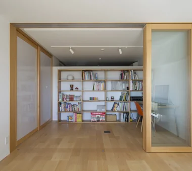 Condominium Renovation with Cross-Ventilation | 'Fukinagashi' House｜Minimalist Design Residences｜Custom-built house｜Study