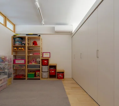 Condominium Renovation with Cross-Ventilation | 'Fukinagashi' House｜Homes with Innovative Storage Solutions｜Custom-built house｜Children's Room