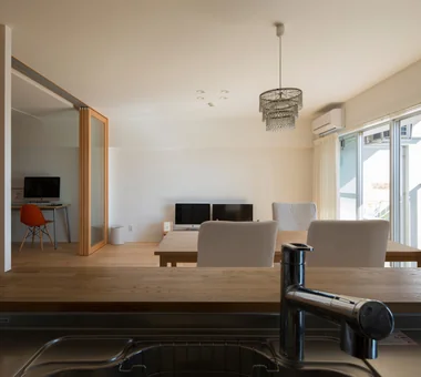 Condominium Renovation with Cross-Ventilation | 'Fukinagashi' House｜The Simple House｜Custom-built house｜Kitchen
