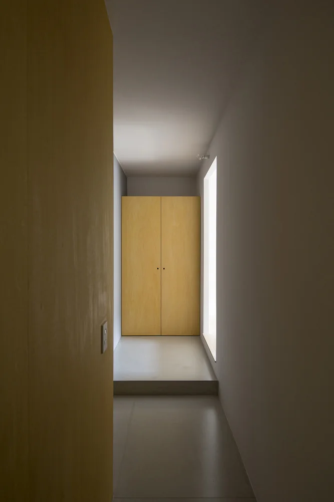 Achieves LL-45 impact sound performance while providing a mortar-like floor finish within the apartment.