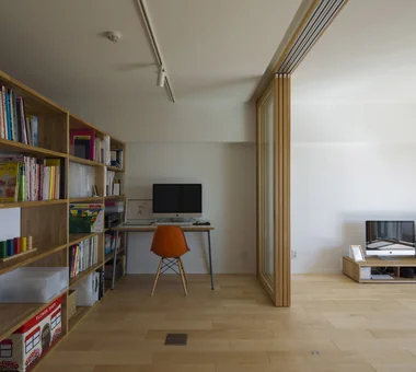 Condominium Renovation with Cross-Ventilation | 'Fukinagashi' House｜Minimalist Design Residences｜Custom-built house｜Study