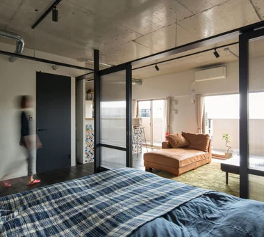 Condominium Renovation: Choose the Layout According to Mood | A Home That Changes Its Outfit｜Concrete Houses｜Custom-built house｜Bedroom