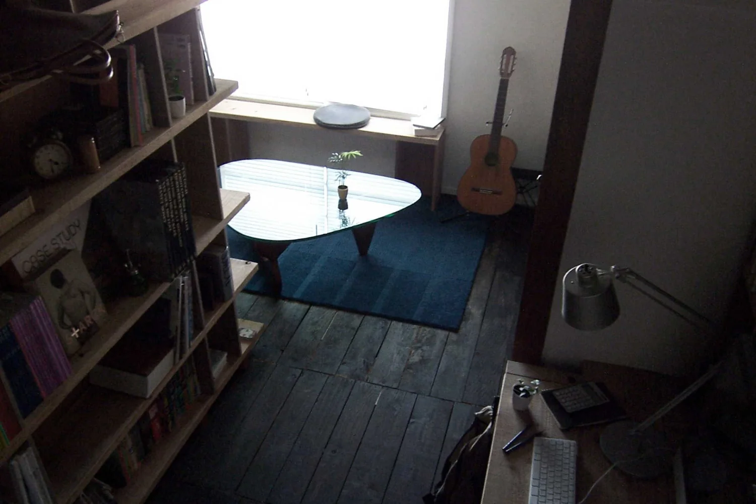 A self‑renovation experiment in a rental apartment: a Before‑After‑Before approach.