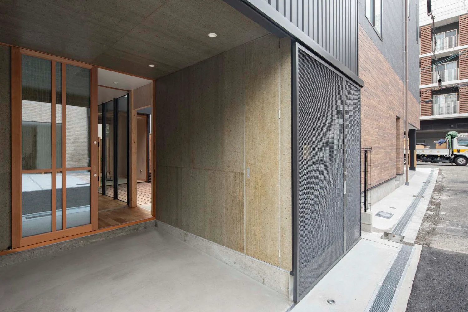 Suspended doors fully opened.