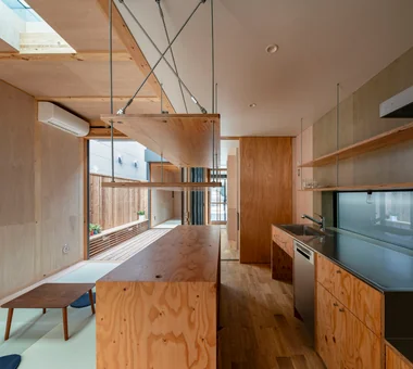 A Small House for Open Living in the Gap Between Buildings | Kigawa Row House｜Industrial Design Residences｜Room Tour｜Custom-built house
