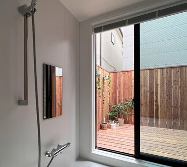 A Small House for Open Living in the Gap Between Buildings | Kigawa Row House｜Industrial Design Residences｜Room Tour｜Custom-built house