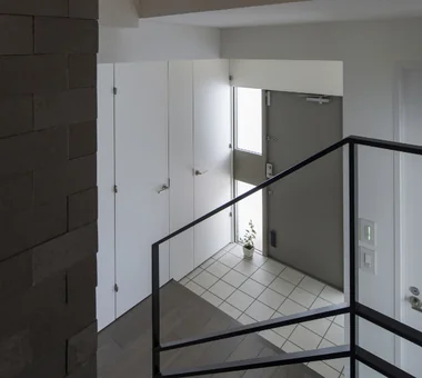 回游性跃层的更新｜更纱之屋｜现代住宅｜定制住宅｜楼梯