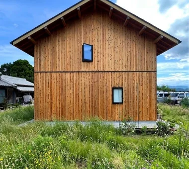 一屋檐下的两代同住住宅｜葛城山麓之家｜引入自然光的住宅｜定制住宅｜外立面
