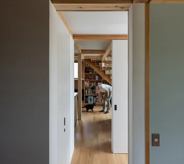 一屋檐下的两代同住住宅｜葛城山麓之家｜引入自然光的住宅｜房屋参观｜定制住宅