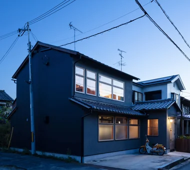 入套結構的古民宅改修｜透間之屋｜引入自然光的住宅｜客製化住宅｜外觀