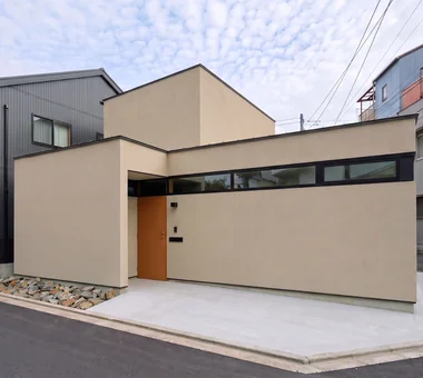 隅切り敷地を活かした小さな家｜街角の家｜ミニマルデザインの家｜外観｜注文住宅
