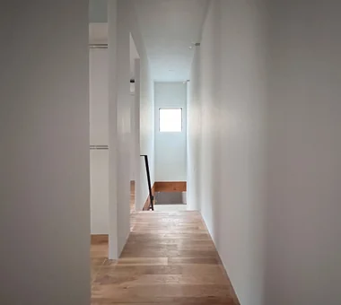 利用切角地打造的小住宅｜街角之家｜带土间客厅的住宅｜房屋参观｜定制住宅