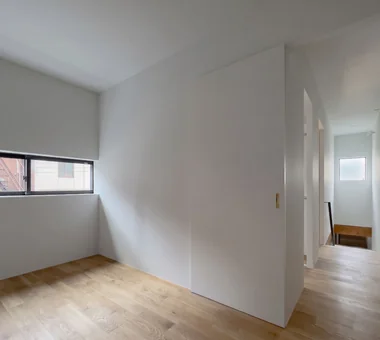 利用切角地打造的小住宅｜街角之家｜带土间客厅的住宅｜房屋参观｜定制住宅