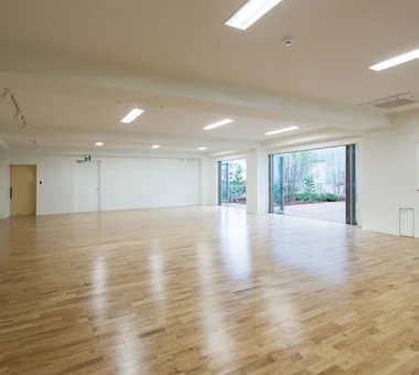 將老舊建築進行用途變更、增建與改修之高齡者福祉設施｜歐德照護中心｜專案