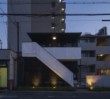 Integrated Exterior Solution for Two Adjacent Rental Apartment Buildings | D and T Apartments｜Condominium｜Project