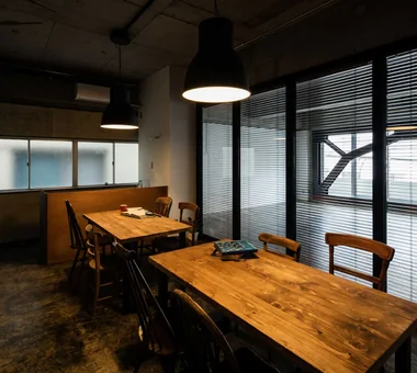 Whole-Building Renovation of a Showa-Era Retro Building | Okayama Building｜Project