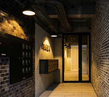 Whole-Building Renovation of a Showa-Era Retro Building | Okayama Building｜Project
