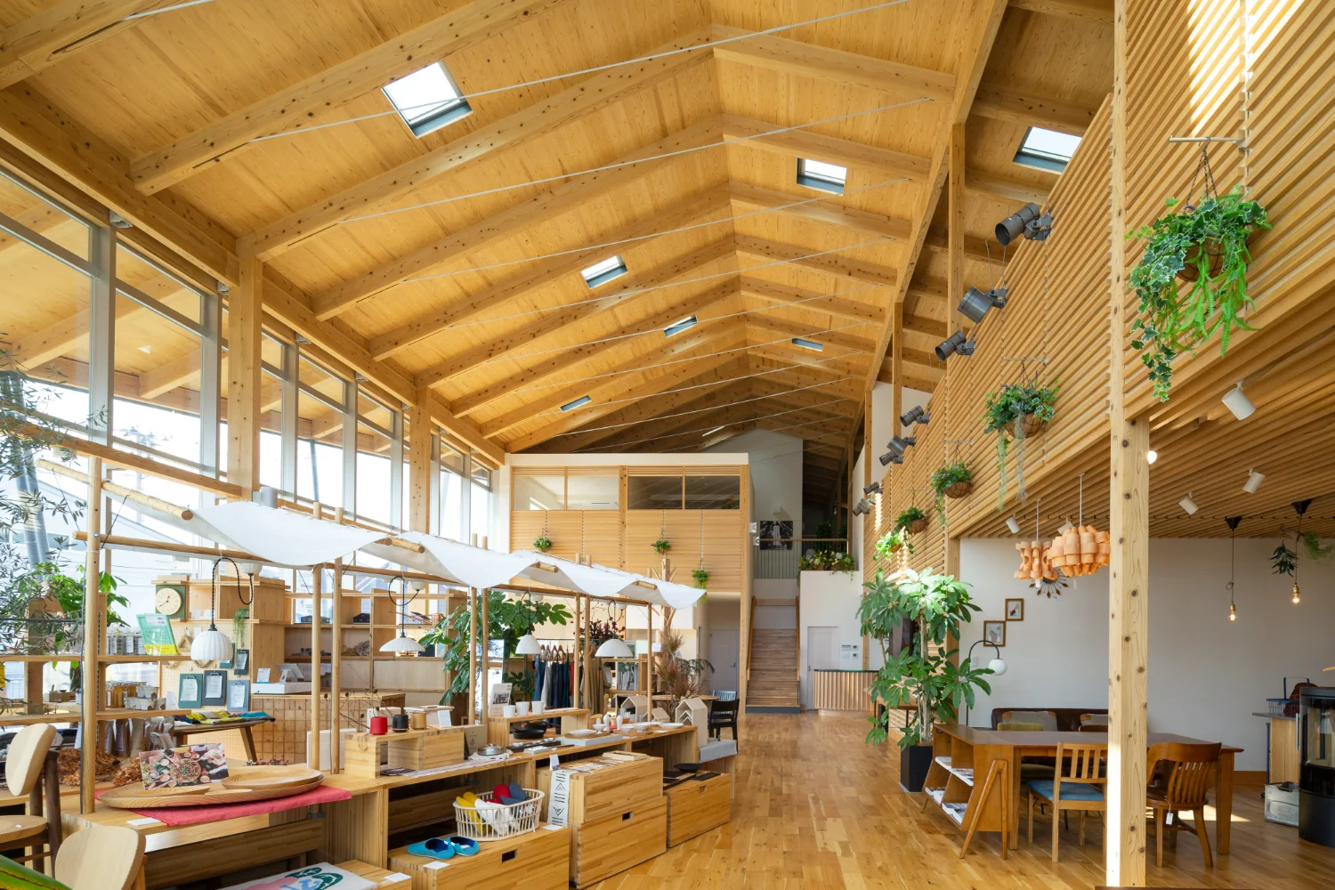 WOOD EGG GARDEN SENDAI