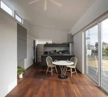 nestle: single-storey house in Ishioka｜Homes Designed for Living with Dogs｜Custom-built house｜LDK
