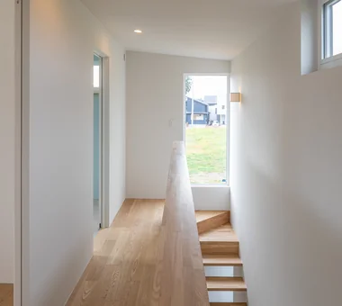nest: House with a Courtyard in Kashiwa City｜Homes Featuring Courtyards｜Custom-built house｜Corridor