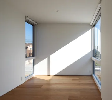 truth｜帶連續帶狀窗的住宅｜房屋導覽｜客製化住宅