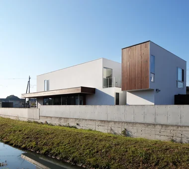 truth｜帶連續帶狀窗的住宅｜房屋導覽｜客製化住宅