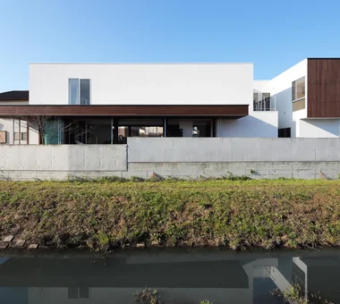 truth｜帶連續帶狀窗的住宅｜房屋導覽｜客製化住宅