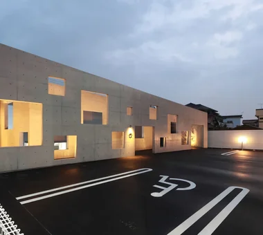 break｜Institutional & Commercial Architecture
