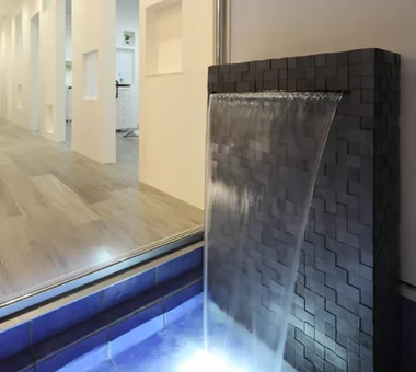 break｜Institutional & Commercial Architecture
