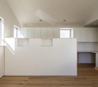 具備錯層樓地板的車庫住宅｜車庫住宅｜房屋導覽｜客製化住宅