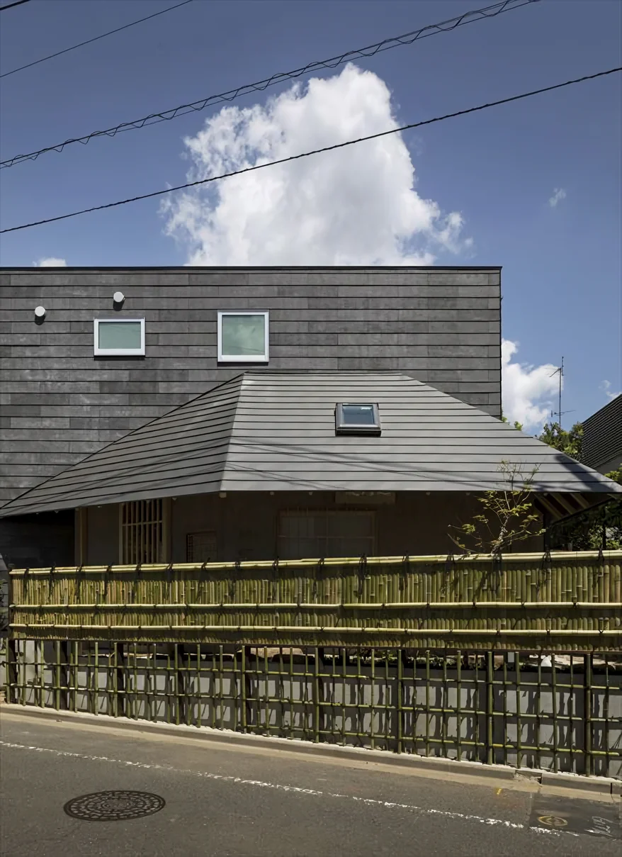 Yukyuro + Row-Type Rental Housing