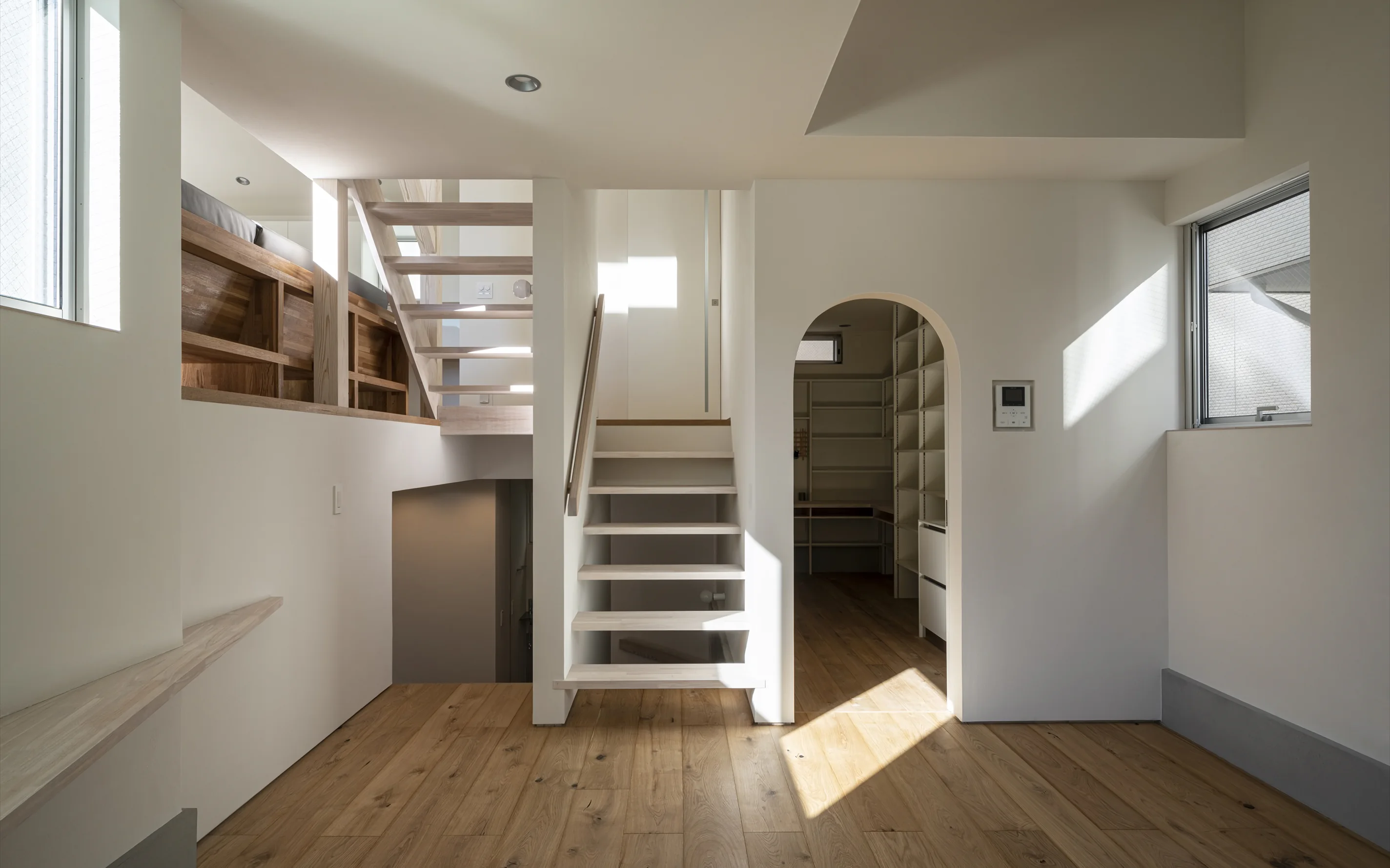 Garage House Featuring a Skip-Floor Design