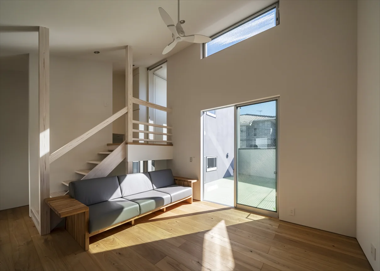 Garage House Featuring a Skip-Floor Design