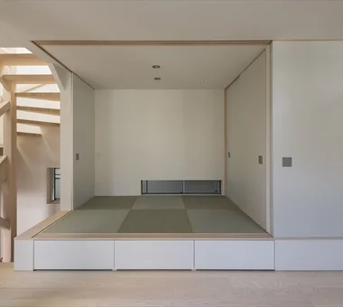 KATANA｜Homes Featuring Motorcycle Garages｜Custom-built house｜Living Room