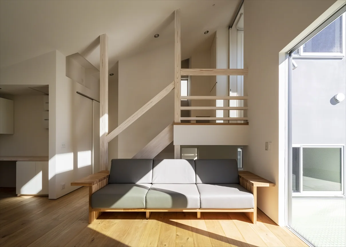 Garage House Featuring a Skip-Floor Design