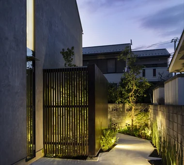 F Atelier｜A House with Art｜Custom-built house｜Approach