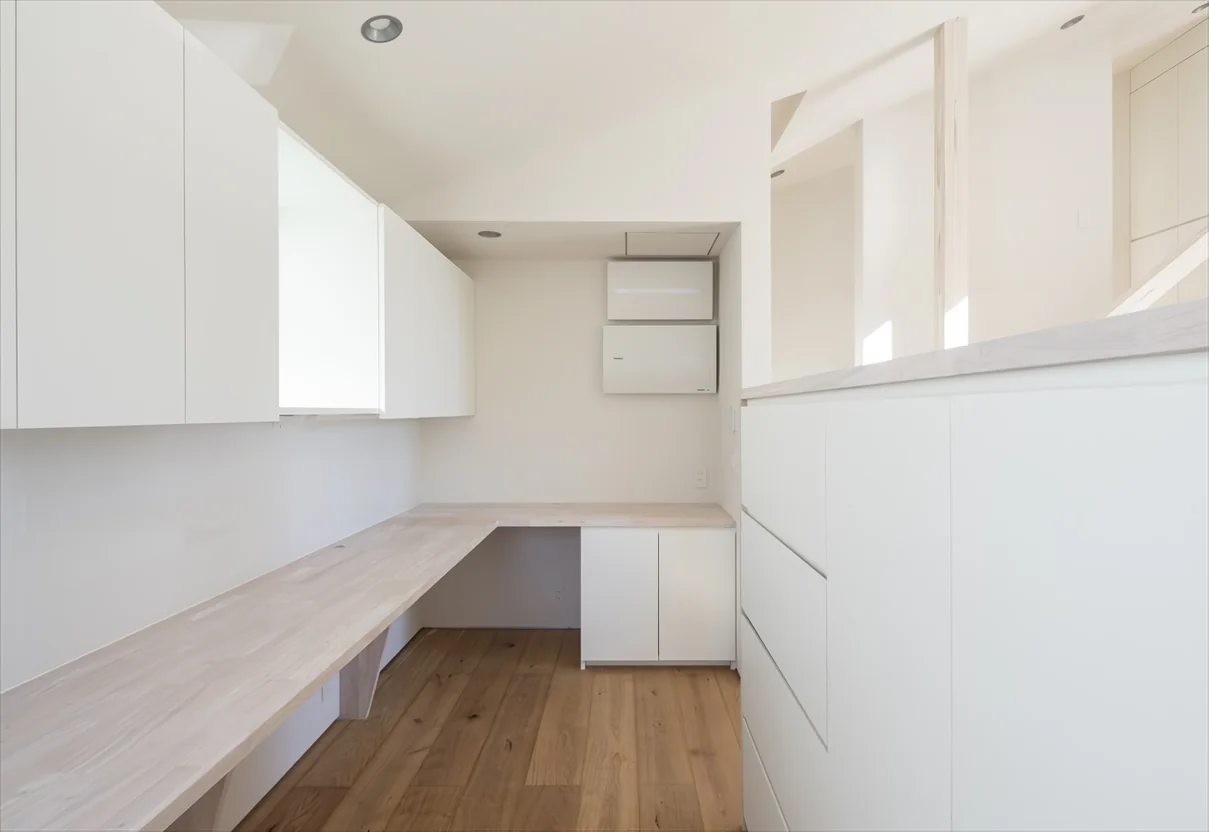 Garage House Featuring a Skip-Floor Design