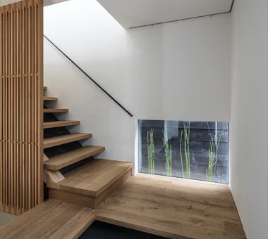 F Atelier｜A House with Art｜Custom-built house｜Entrance hall