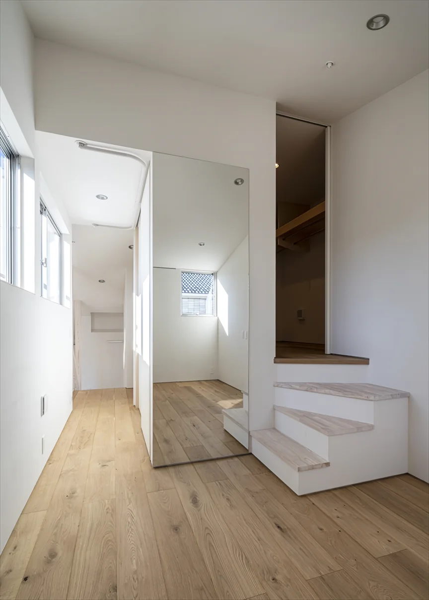 Garage House Featuring a Skip-Floor Design