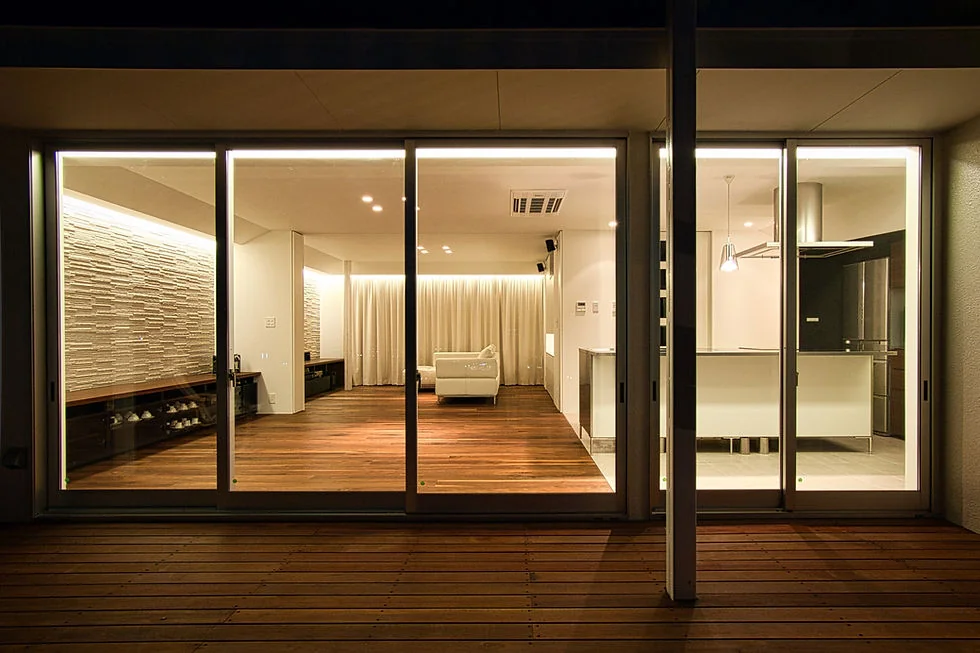 ＋UMI — Renovation Design Contest Jury Special Prize / TDY Remodel Smile Works Contest (TOTO) Excellence Award