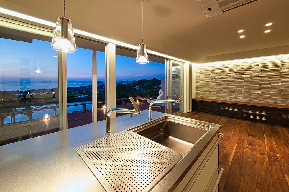 ＋UMI — Renovation Design Contest Jury Special Prize / TDY Remodel Smile Works Contest (TOTO) Excellence Award