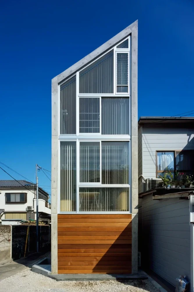 Takayoshi Nakamura Architects & Associates