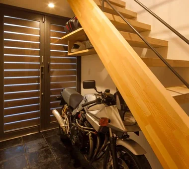 House in Shirokane｜Modern Residences｜Entrance hall｜Custom-built house