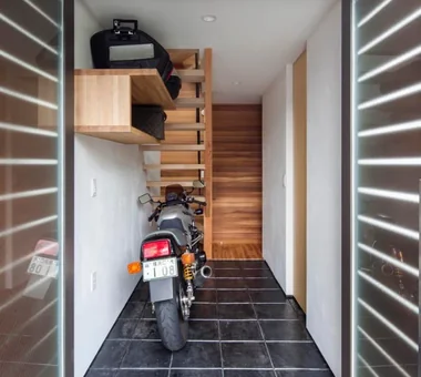 House in Shirokane｜Modern Residences｜Entrance hall｜Custom-built house