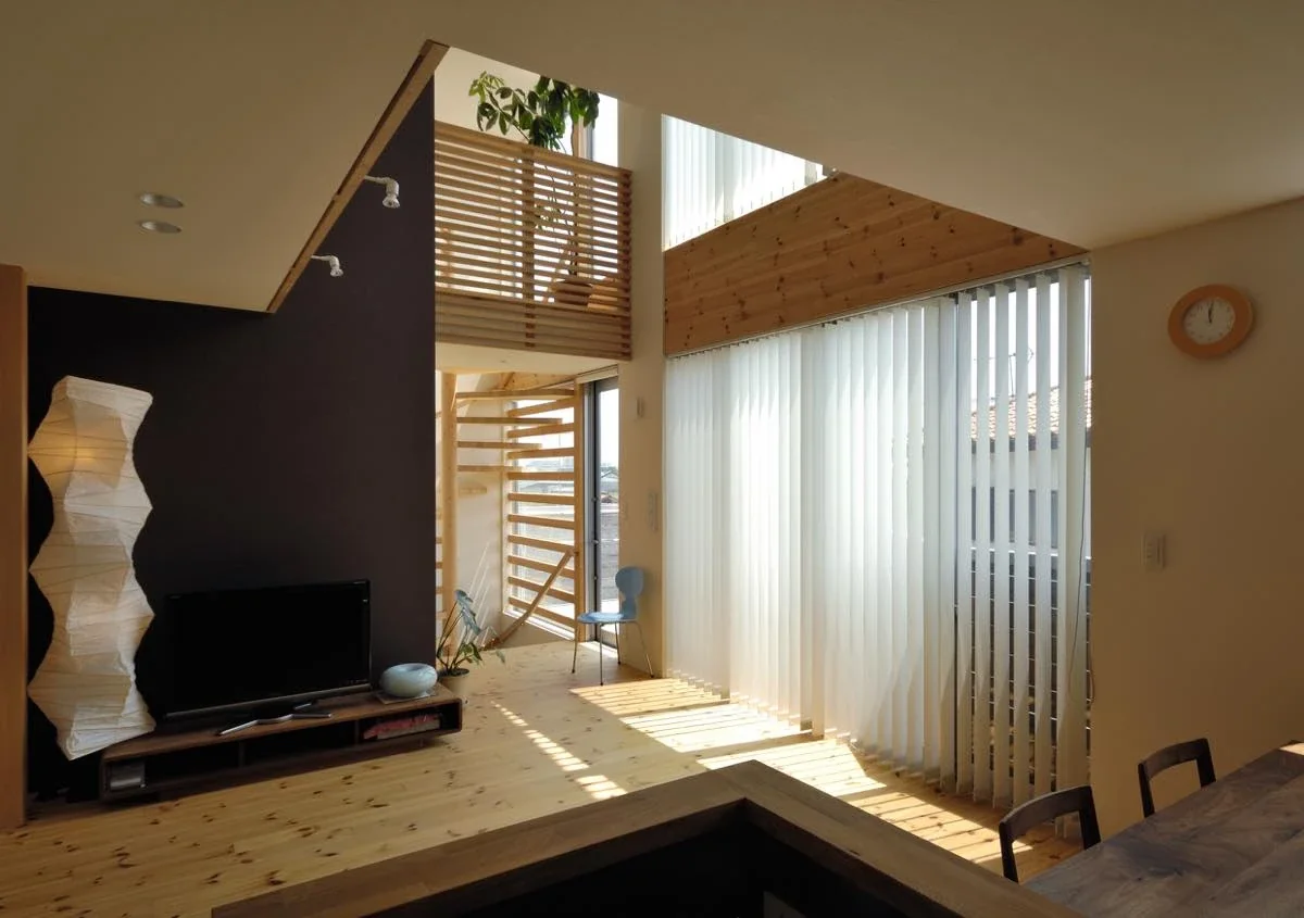 茅ヶ崎の家 + Max Clean Studio
