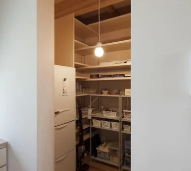 House F in Hodogaya｜Modern Residences｜Storage｜Custom-built house