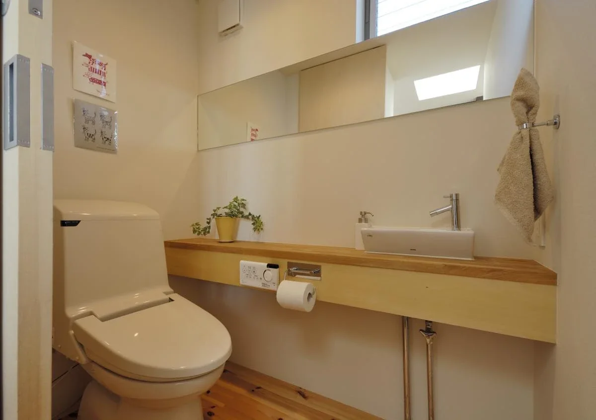 茅ヶ崎の家 + Max Clean Studio