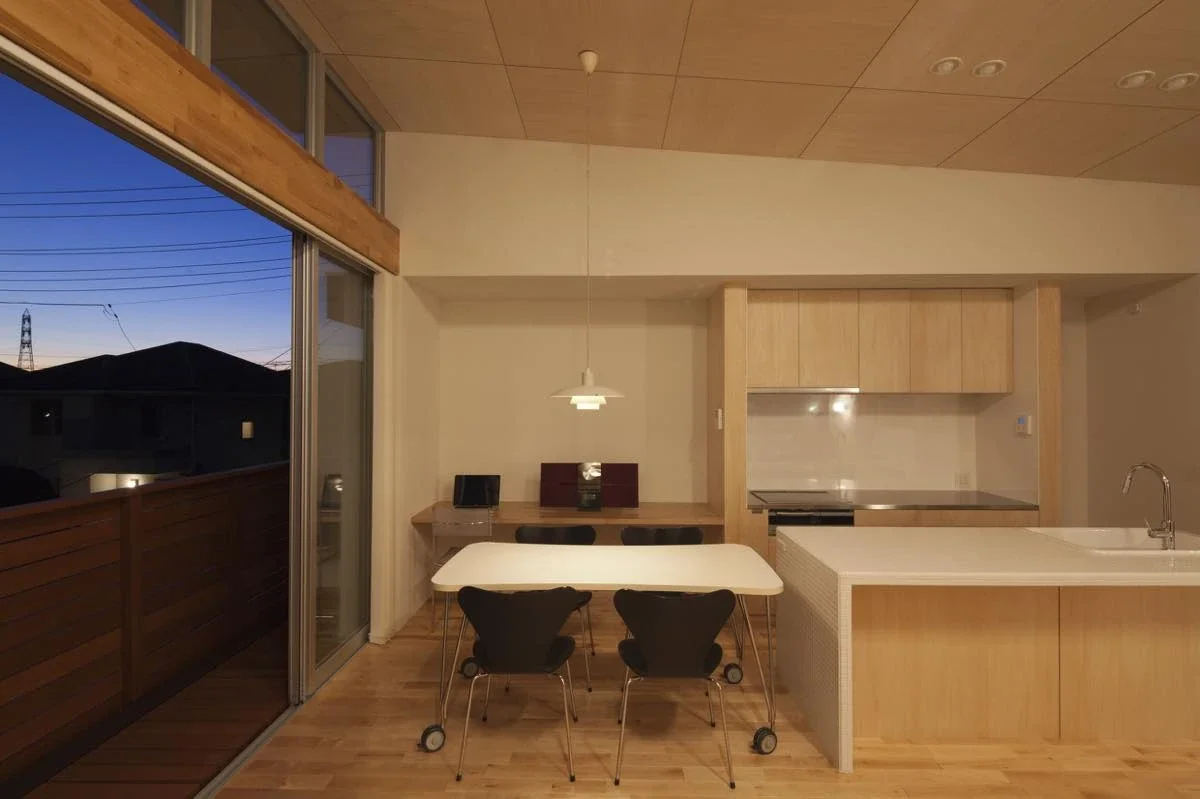 House M in Komae