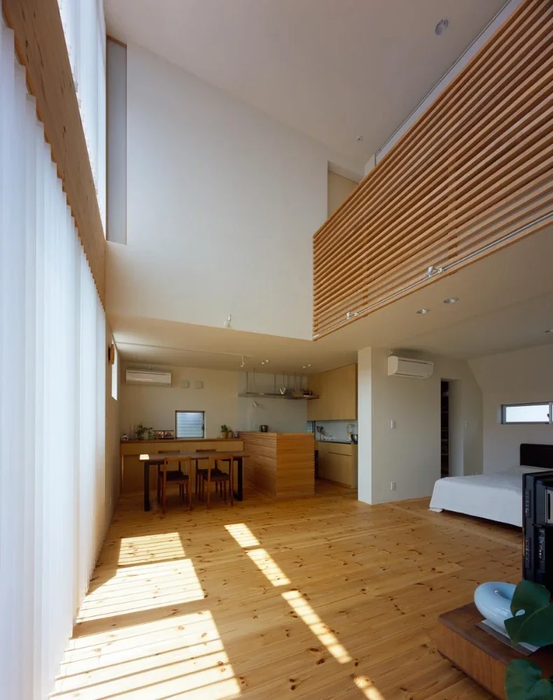茅ヶ崎の家 + Max Clean Studio